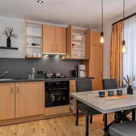 Wiesenweg Inklusive Kostenfreiem Eintritt In Alpentherme Bad Hofgastein